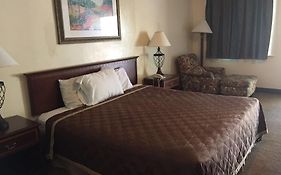 Hotel Deluxe Inn Statesboro Ga 2*